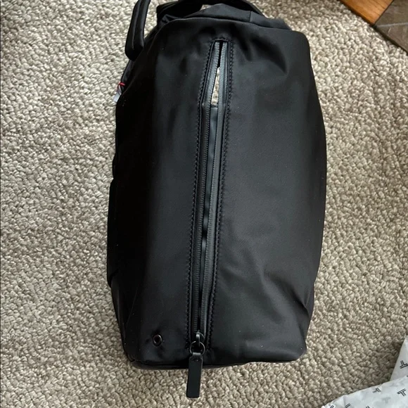 Tumi Auburne tote  Bag - Picture 4 of 7